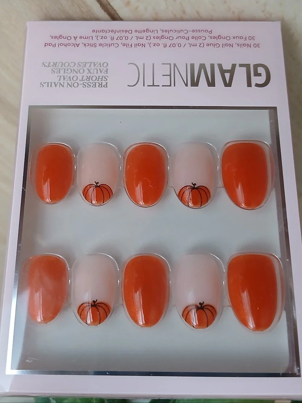 Glamnetic Press On Nails In Pumpkin Patch Short Oval Brand New & Rare